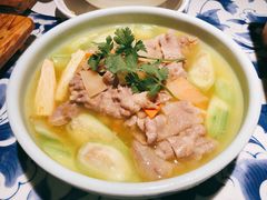 酸汤时蔬肥牛-绿茶餐厅(布吉万象汇店)