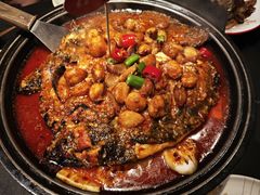 -辣尚瘾·烤鱼·新川菜(交大直营店)