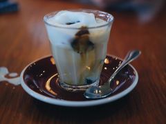 -ROAST coffee & eatery