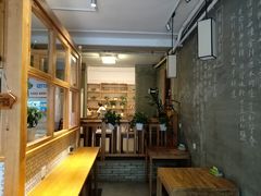 -一两饭川味素食餐厅