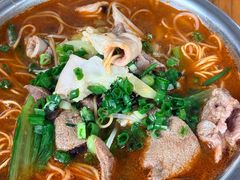 招牌三鲜螺蛳粉-娟娟老牌早餐店