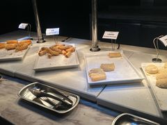 -筠咖啡西餐厅(上海国展宝龙丽筠酒店)