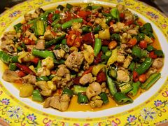 -乡土特色.冷锅鱼.牦牛肉汤锅