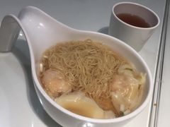 -新大咀港式茶餐厅(宝山万达店)