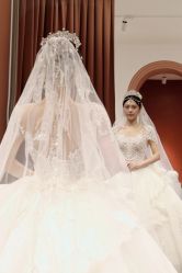 -派丽莫Pellimo原创设计婚纱品牌