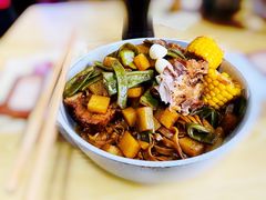 -内蒙焖面大盆骨餐馆(山大路店)