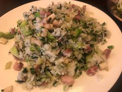 -白玉兰食品(汇联商厦店)