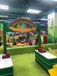 -莫莉幻想儿童乐园(武汉保利广场店)