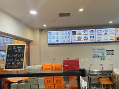 -卷们·现制生日蛋糕·蓝风车动物奶油(金源店)