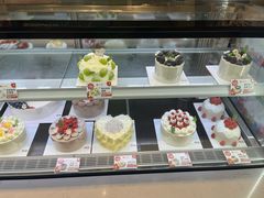 -花花卷卷·鲜食蛋糕(静安久光百货店)