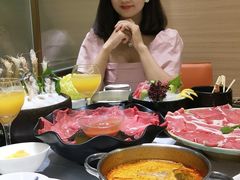 -红鼎豆捞·非遗鲍皇汤火锅(宝丰路店)