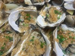 炭烤生蚝-日进一片海.生腌海鲜火锅.宵夜烧烤(三里屯总店)