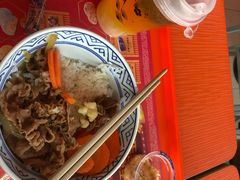 -吉野家(秀谷店)