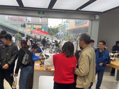 -DJI大疆(深圳华强北曼哈授权体验店)