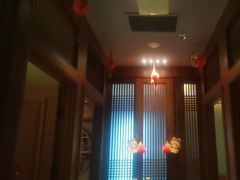 -八府香鸭·啫啫煲(华山路店)