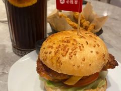 -必胜客(萝岗奥园广场店)