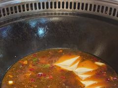 -哈尔滨烧烤·山河村铁锅炖(交大店)
