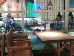 -蜜桃餐厅·伴山(湖滨商业街店)