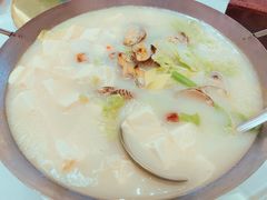 锅仔海鲜豆腐汤-万龙洲海鲜(大兴绿地缤纷城店)
