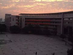 -广州市第二中学高中部(科学城校区)