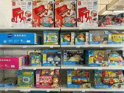 -玩动奇季品牌玩具超市