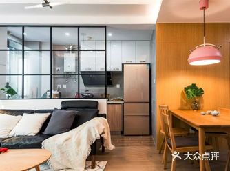 85㎡北欧混日式2室2厅，玻璃隔断让视觉感翻倍