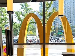 -麦当劳(北苑秋实路店)