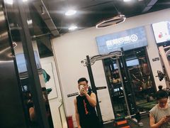 -豪逸健体(中骏广场店)