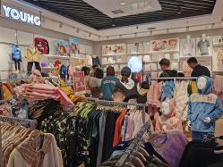 -孩子王(奥克斯广场店)