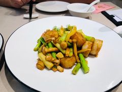 烧汁白玉菇炒带子-尚一汤·粤菜海鲜(环球港店)