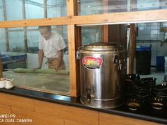 自助取餐区-长青菠菜面·烧烤