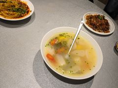 -有红鸡毛店·川菜(建设路店)