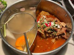 牛杂鸳鸯锅-左庭右院鲜牛肉火锅(环球港店)