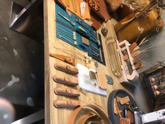 -HIGH FIVE哈福手工汉堡(桂林路店)