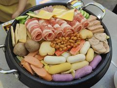 -豚妈妈汤饭·部队锅(南京东路店)