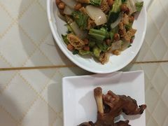 -陕北农家小吃风干羊肉剁荞面