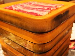 -牛YO寿喜烧·铁板烧和牛火锅自助(市府恒隆店)