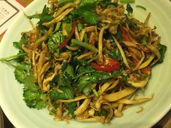 鲜辣海鲜菇-时光码头民谣公社