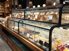 面包甜点陈列柜-酵種麦田(山师店)
