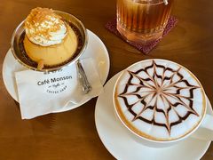 -Café Monson