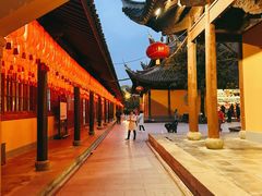 -龙华寺