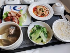 -爱月坊产后护理中心(万达店)