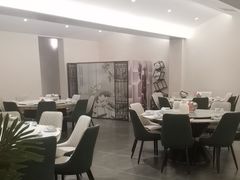 -何适山庄·团餐住宿(水长城P2停车场店)