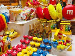 -m豆巧克力世界(上海世茂广场店)