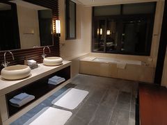 -海南清水湾莱佛士酒店