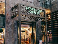 门面-星巴克(南宁民歌湖店)