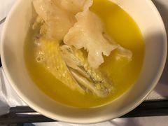 -鲜入围煮花胶鸡海鲜火锅