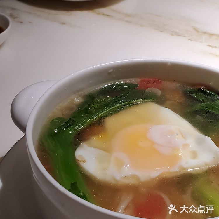 这家店吃起来也没看起来那么贵嘛~好吃!大力推荐!