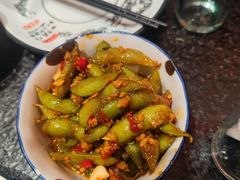 -何妹湿辣牛肉·粤式烧烤砂煲(桂雅路店)
