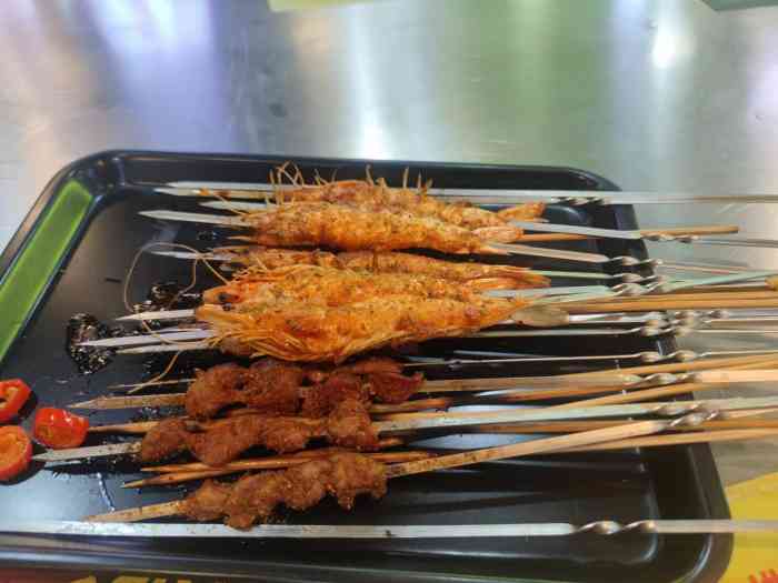 眼镜望京小腰(望京老店)-"店铺位置在二楼,有电梯.环境很宽敞,来的.